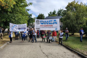 Crece la protesta por despidos en la CNEA de Bariloche