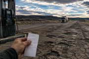 Impuesto a los combustibles: cuestionan el desvío de fondos mientras se deterioran las rutas nacionales
