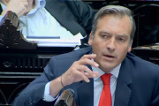 Soria propone cambiar el reparto del impuesto a los combustibles y destinar más fondos a Río Negro para las rutas