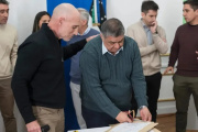 Weretilneck licitó 30 viviendas en Viedma con una cooperativa que tenía retirada la autorización para funcionar