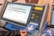 Figueroa destina $6.100 millones al voto electrónico para las elecciones de 2027