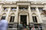 Escándalo por el oro: piden allanar el Banco Central e investigar posibles comisiones millonarias