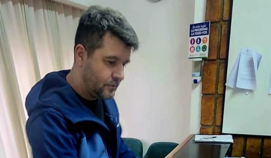 Berros acusa al oficialismo de buscar refugio en la Justicia ante el desgaste de JSRN